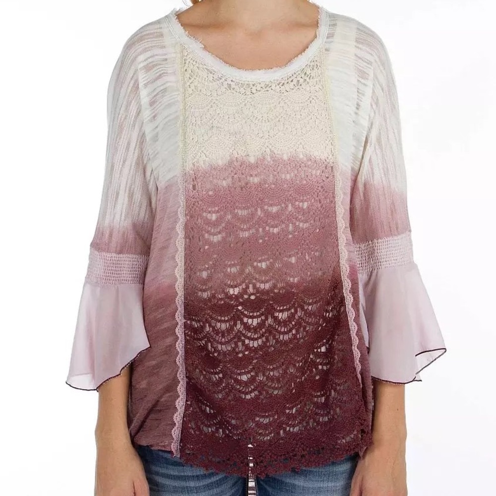 Gimmicks Ombré Top